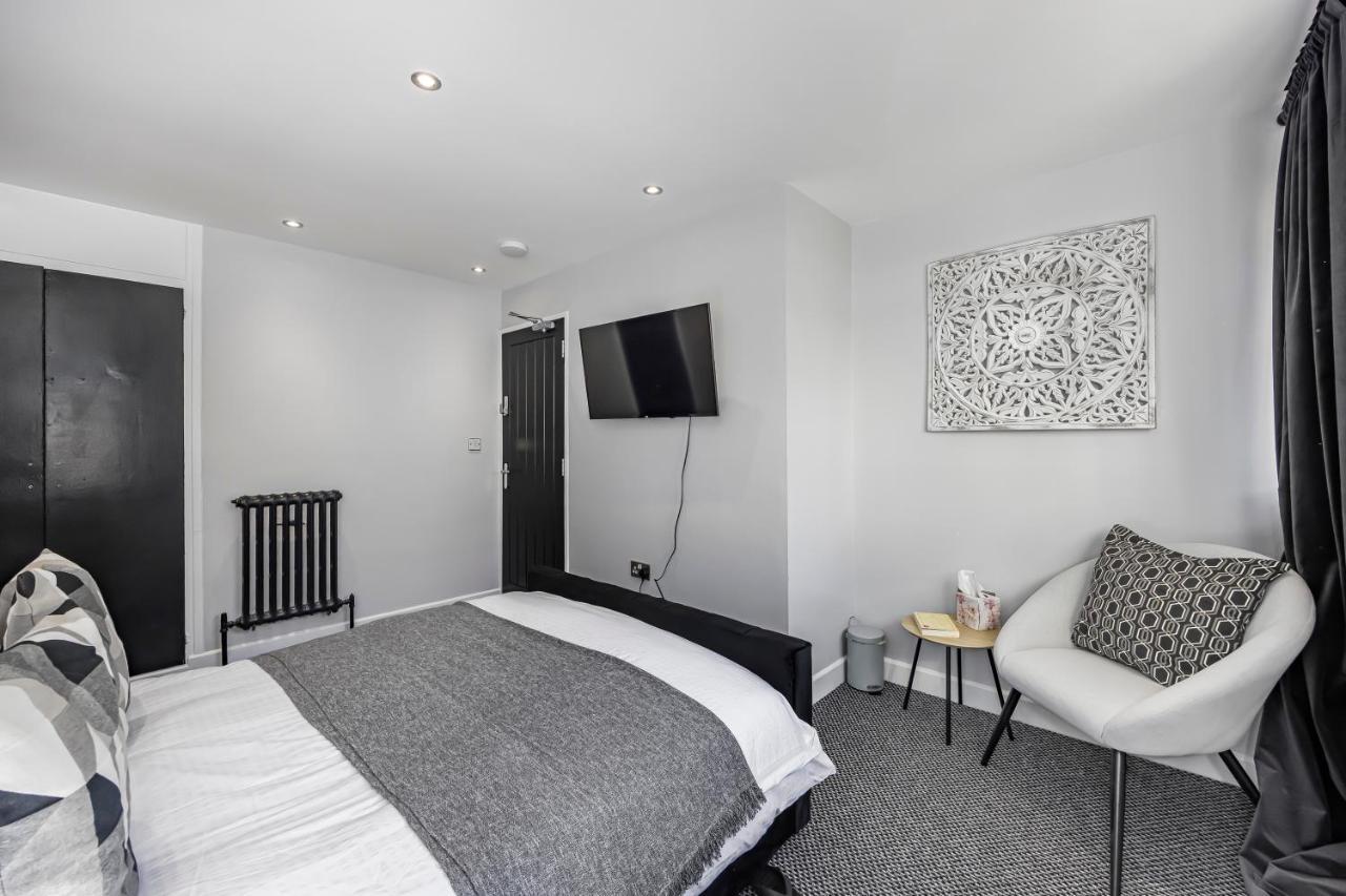 Victoria Hub Hotel London Exterior photo